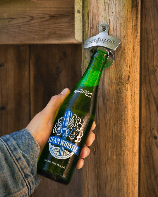 What Is a Pilsner? A Guide to Pilsner Beer